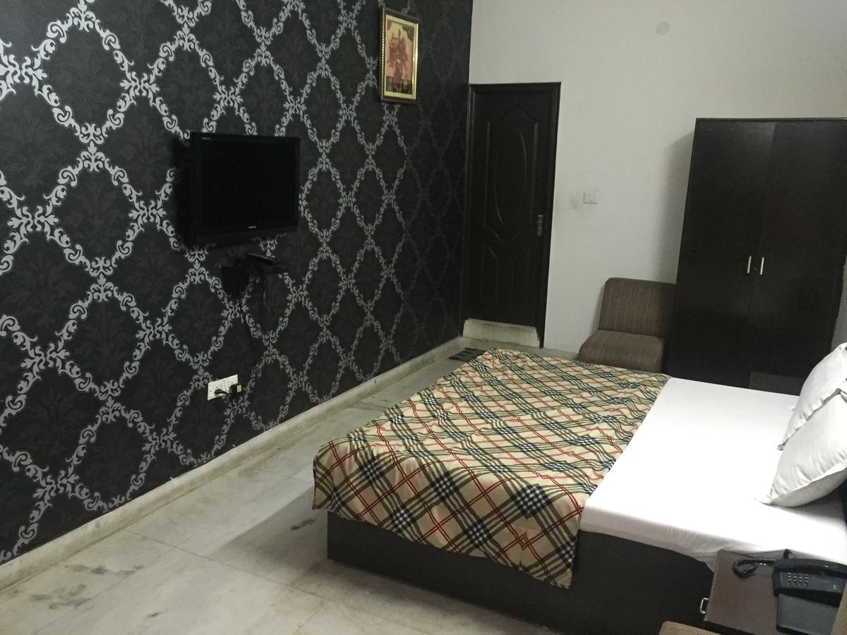 Hotel Invitation Inn Faridabad Exterior foto